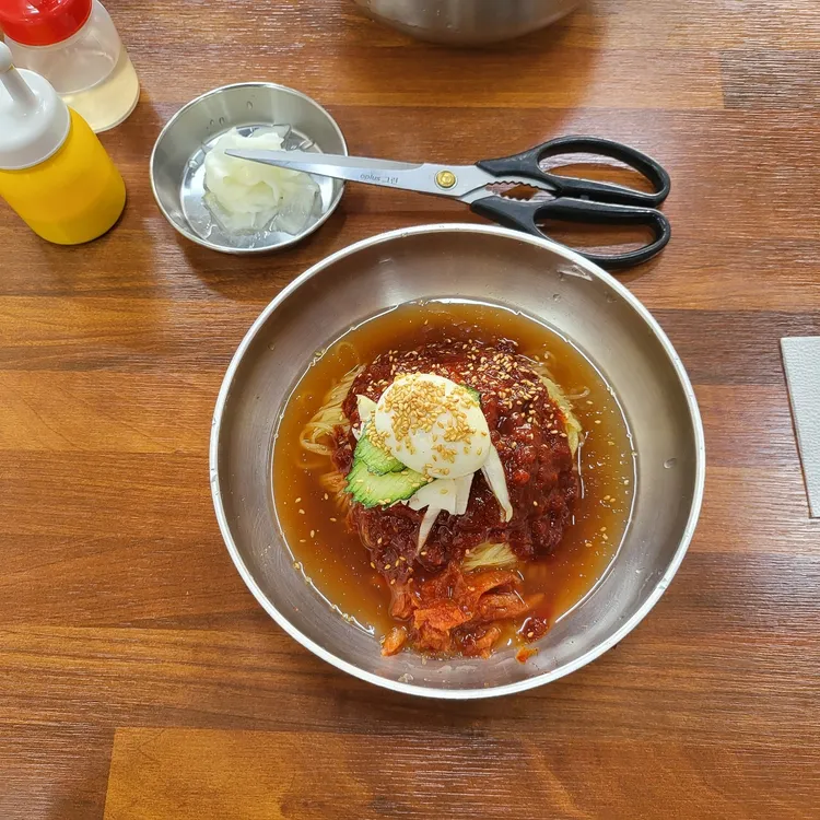 365부산밀면 대표 사진