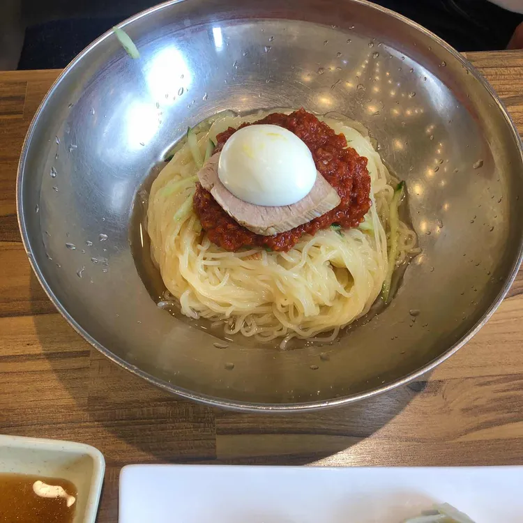엄궁밀면&불백 대표 사진