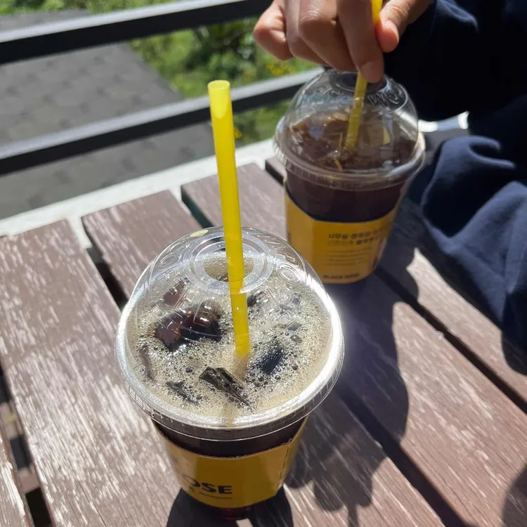 컴포즈커피 대표 사진