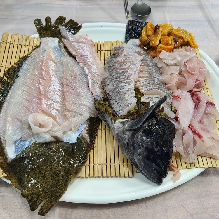 선창활어회 - 속초 횟집, 활어 맛집 | 다이닝코드, 빅데이터 맛집검색