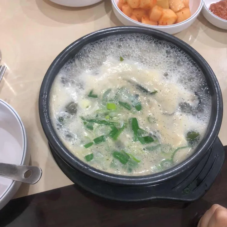 김명자굴국밥 대표 사진