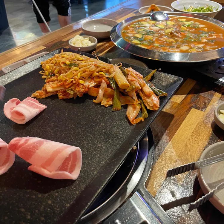 곤이랑대패랑 대표 사진