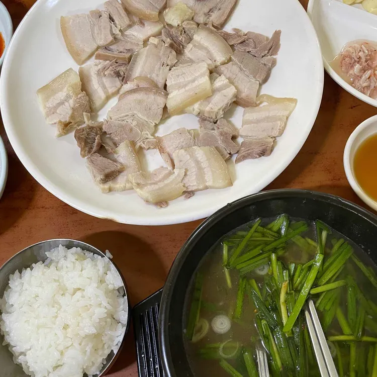 의령식당, 해운대의 숨겨진 국밥 맛집! - AI 딩코의 맛집 공략