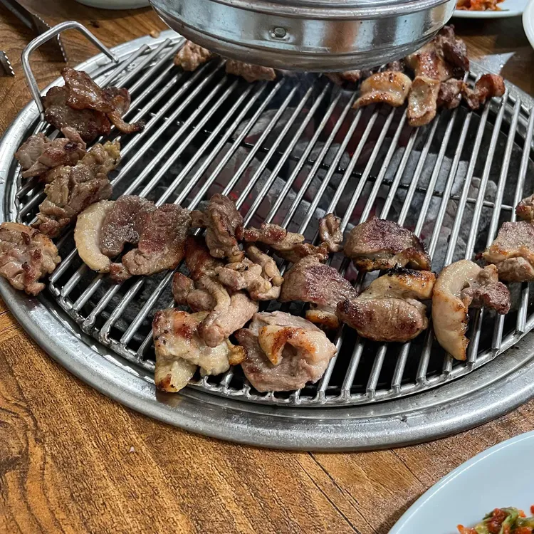 유황오리 참숯불구이 대표 사진