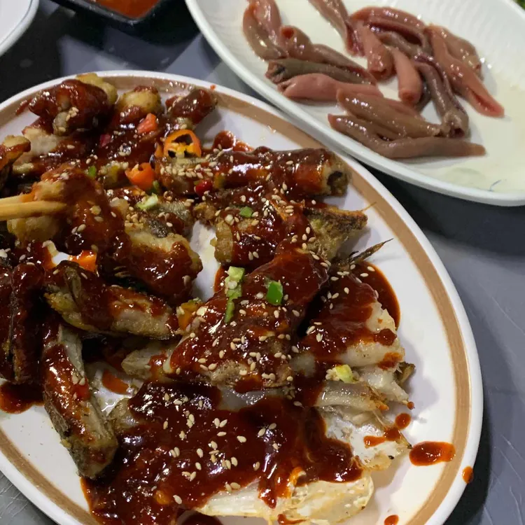 봉학회수산 대표 사진
