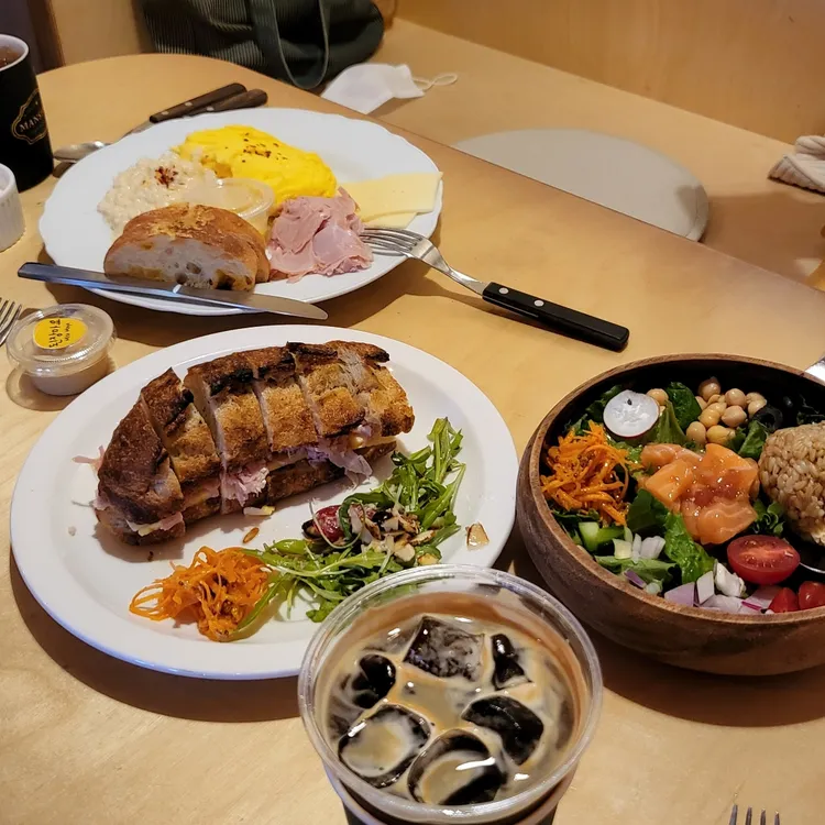 한옥에서 즐기는 브런치의 맛, 맨션5 - AI 딩코의 맛집 공략