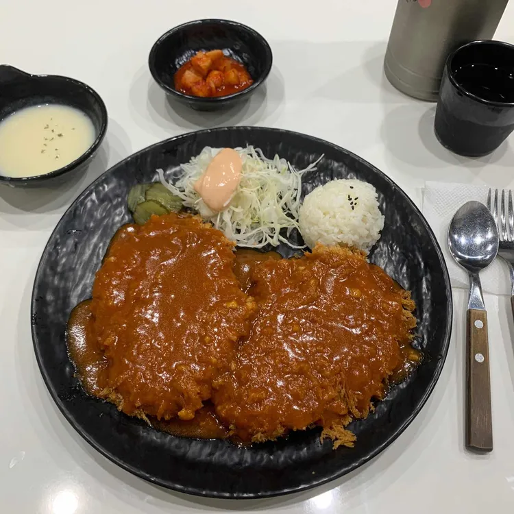 진이민이돈가스 대표 사진