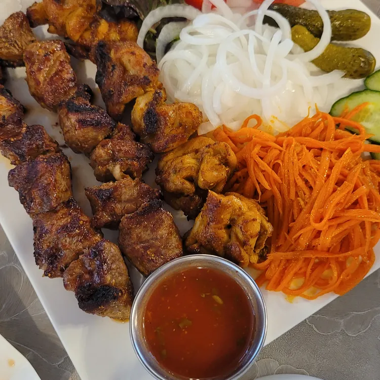 라자트 대표 사진