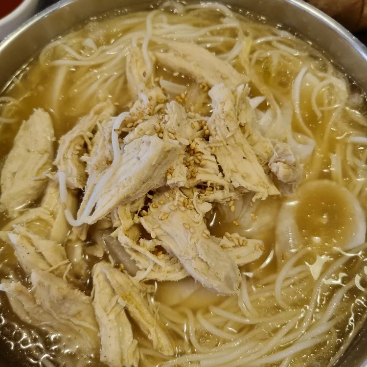 팔당댐 인근 맛집, 팔당초계국수의 매력에 빠져보세요! - AI 딩코의 맛집 공략