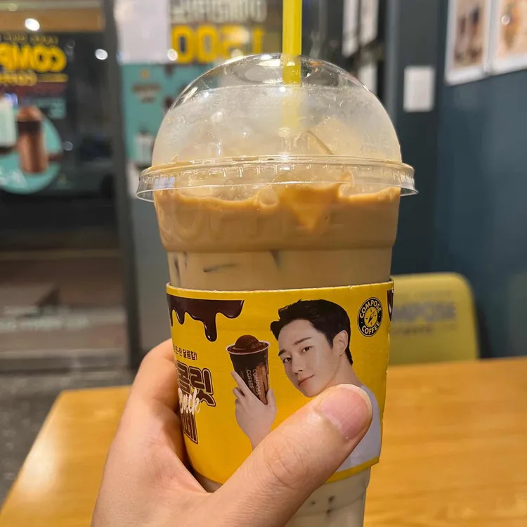 컴포즈커피 대표 사진