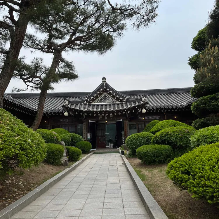 명지원 대표 사진