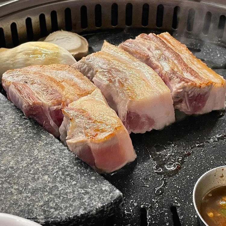 고반식당, 맛과 서비스로 유명한 고기집 - AI 딩코의 맛집 공략
