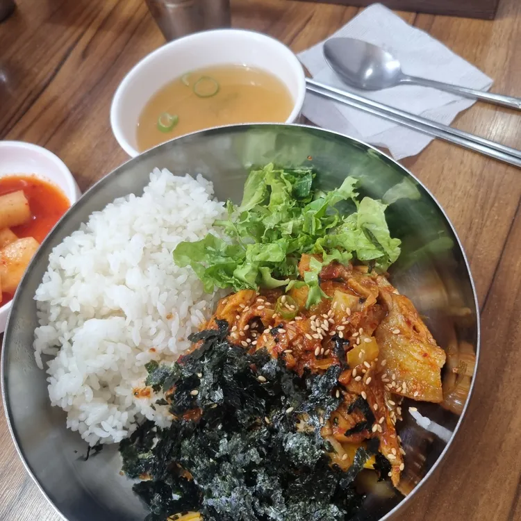 웰빙콩나물국밥 대표 사진