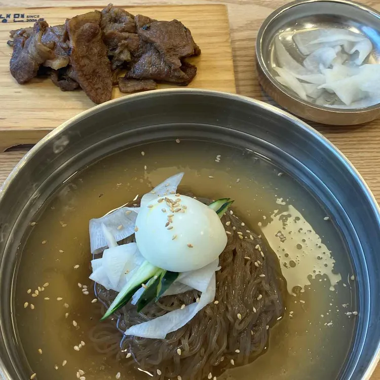 육쌈냉면 대표 사진
