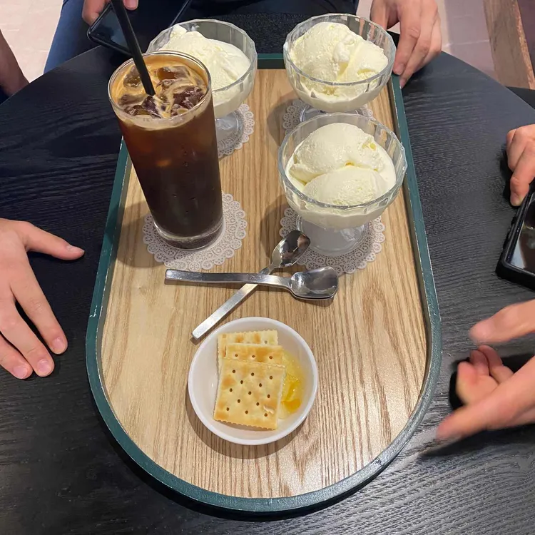 동네카페 대표 사진