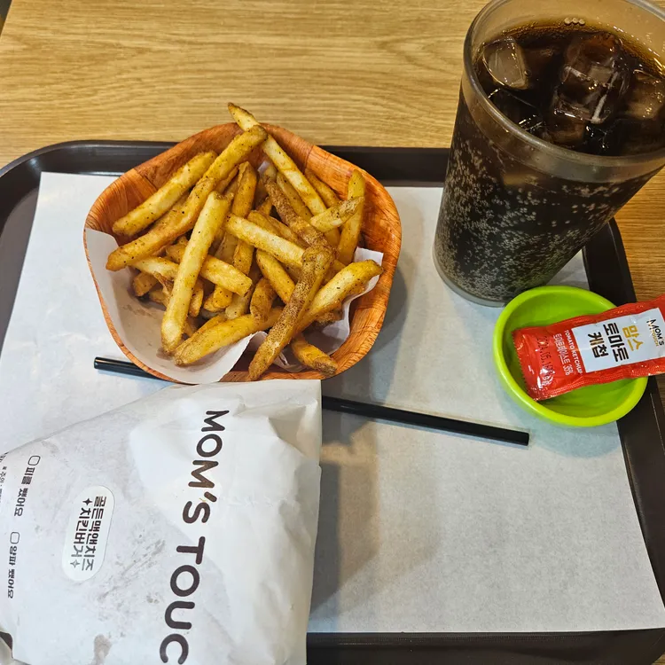 맘스터치 대표 사진