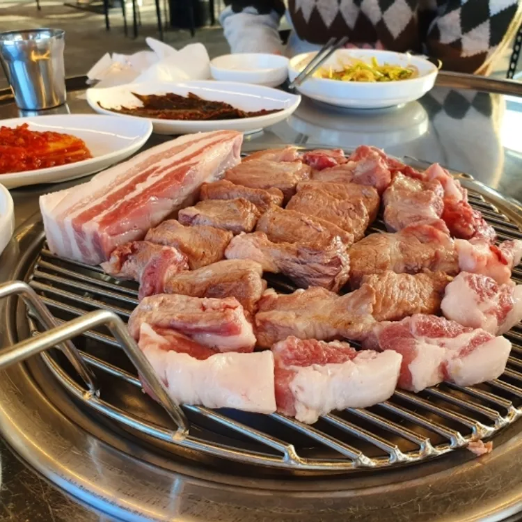 돈사돈 대표 사진