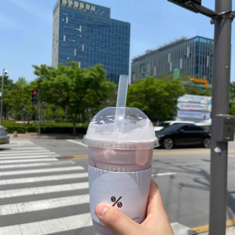 텐퍼센트커피 대표 사진