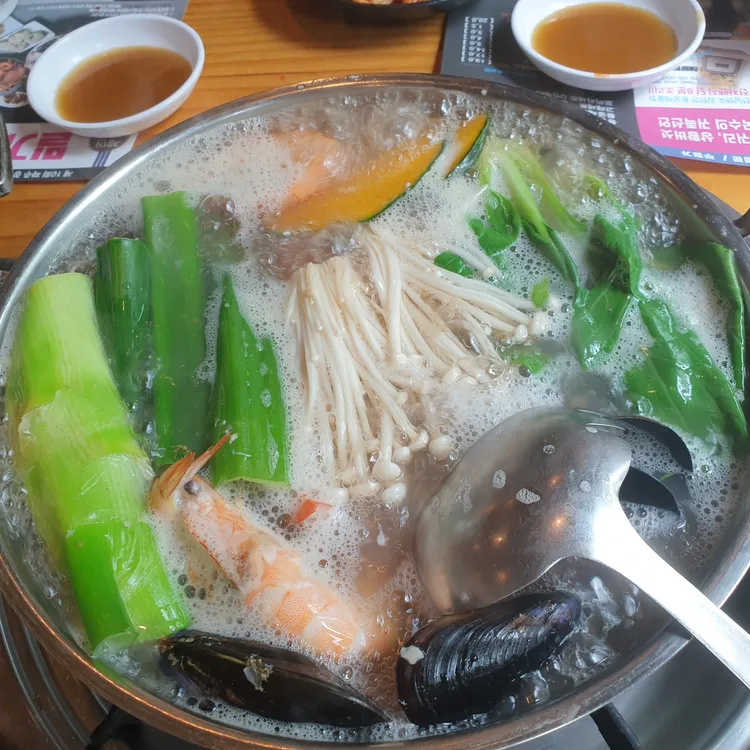 용궁칼국수 대표 사진