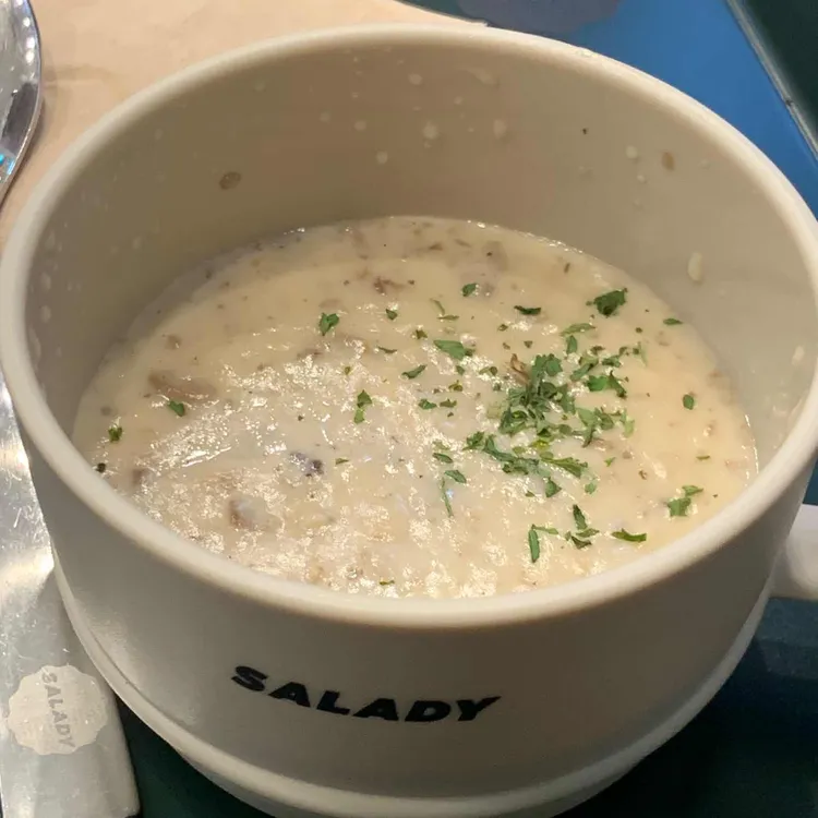 샐러디 대표 사진