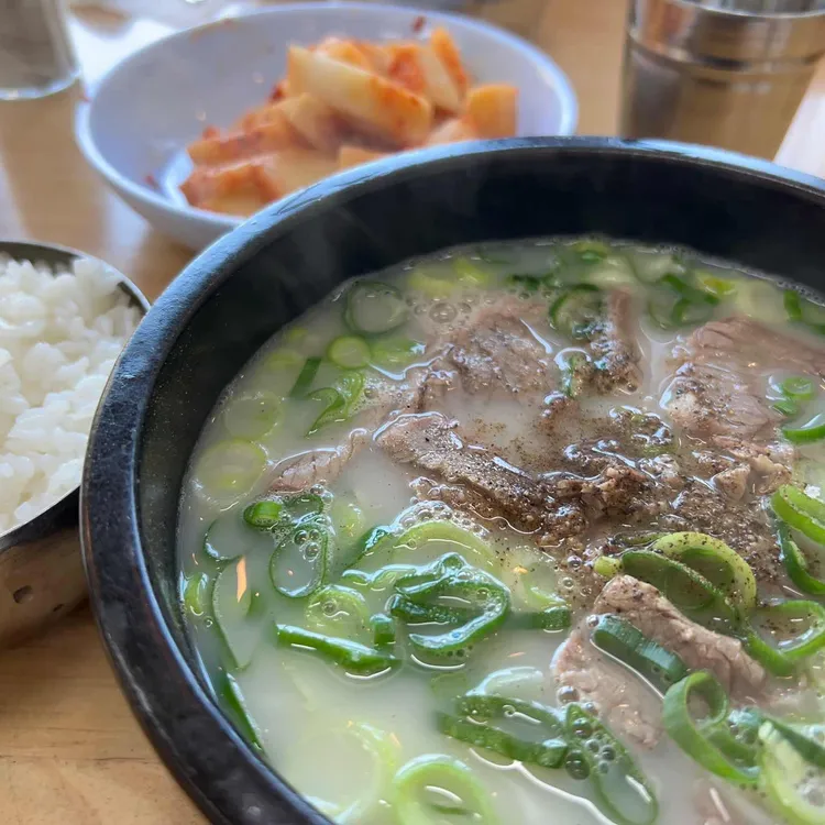 장털보설렁탕 대표 사진