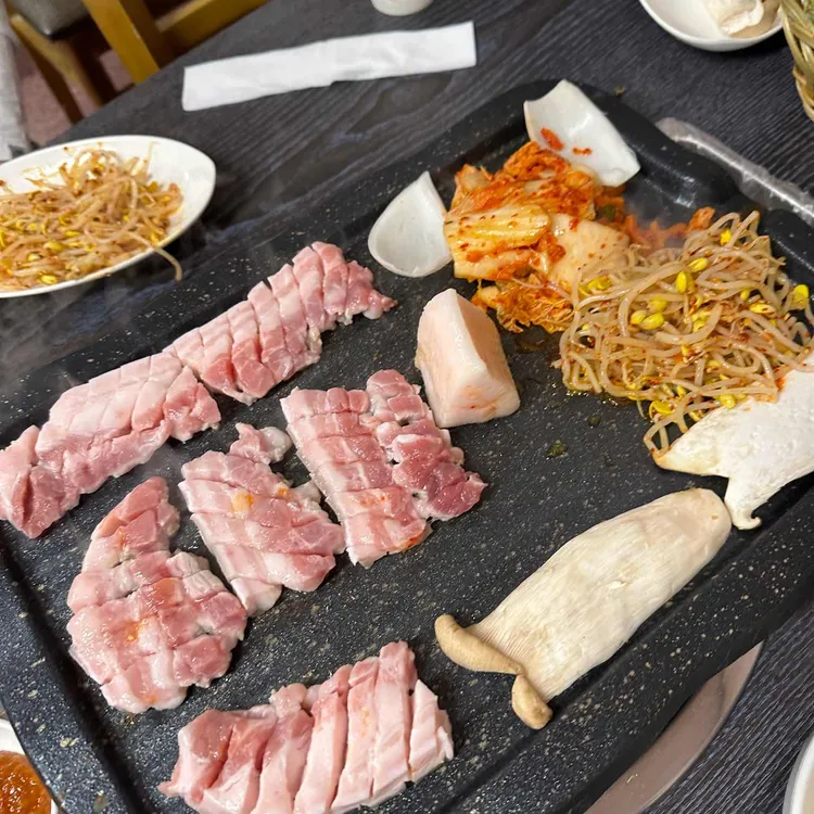 먹고을삼겹살 대표 사진