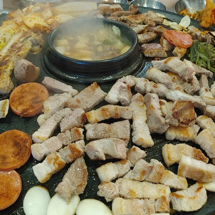 대박솥뚜껑삼겹살 대표 사진