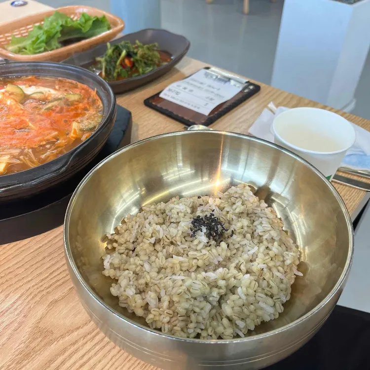 한상가득보리밥 대표 사진