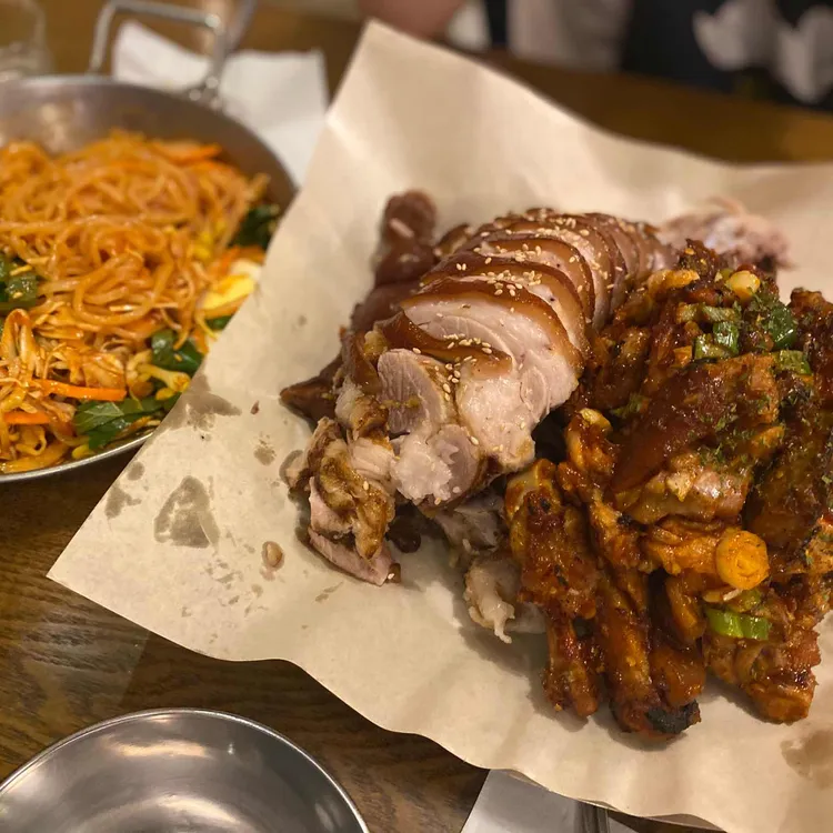 송이족발 대표 사진