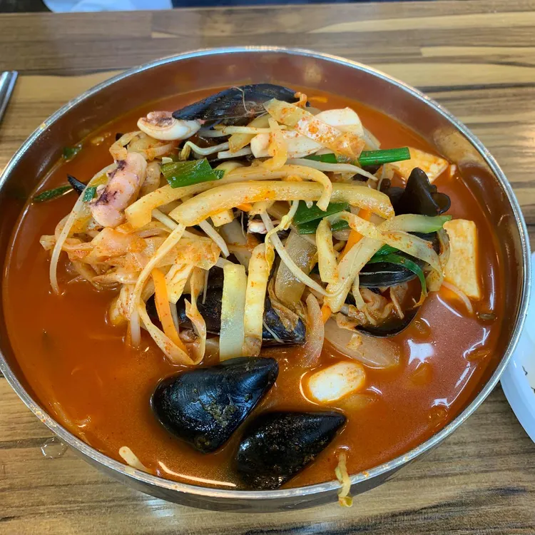 쭈홍 대표 사진