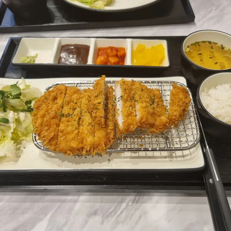 돈카냉면&파스타 대표 사진