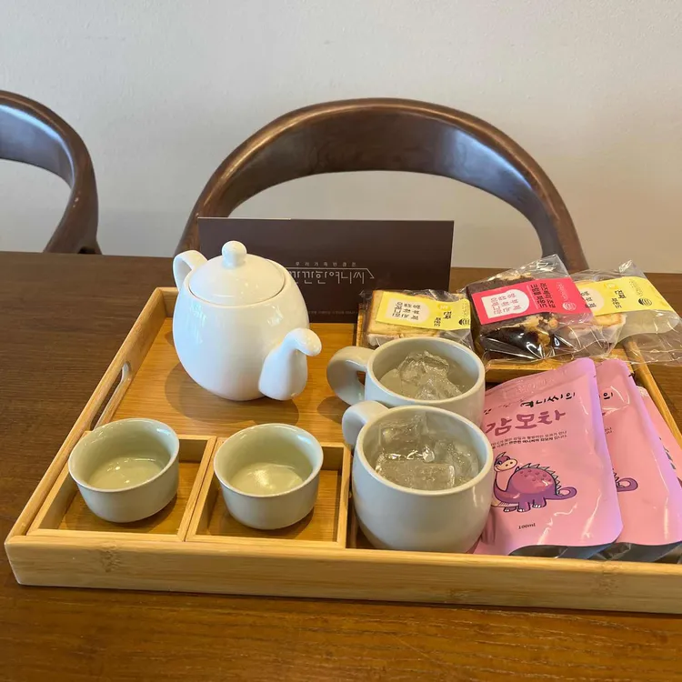 깐깐한여니씨 플래그십스토어 대표 사진