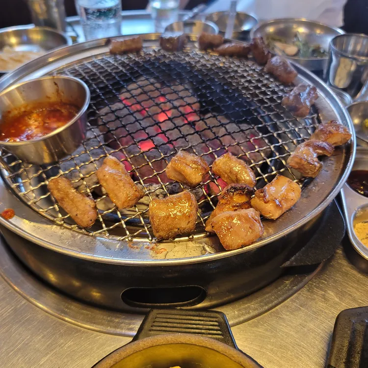 돈부귀 대표 사진