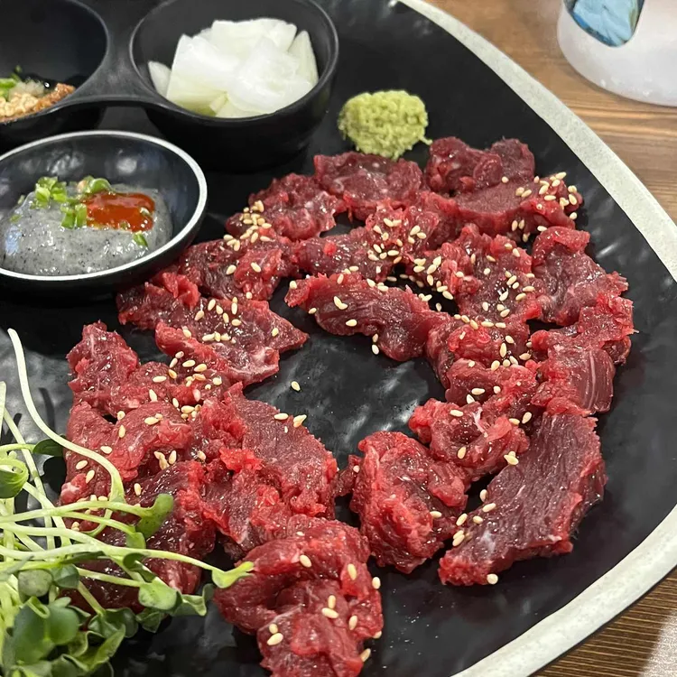 육회미가 대표 사진