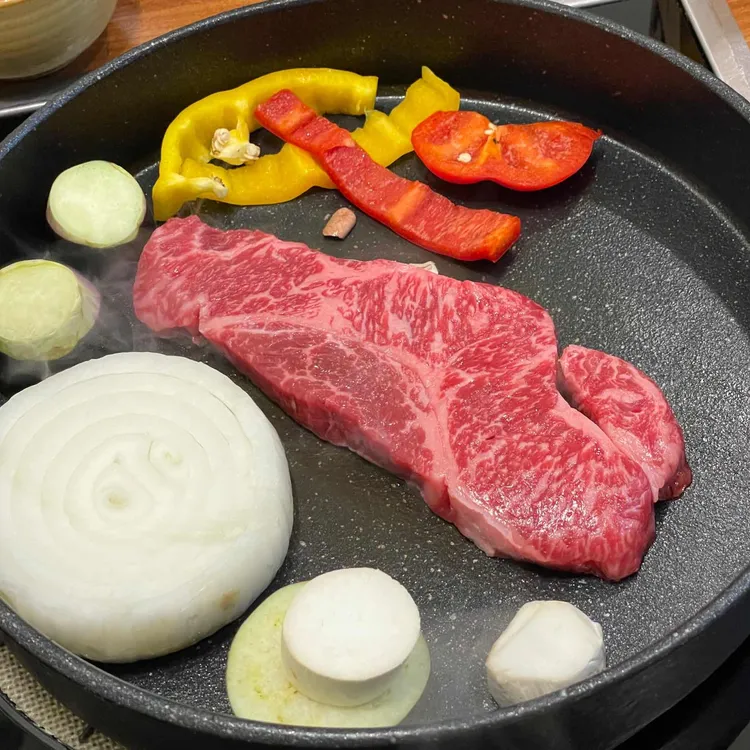 뜨랑한우 매장 내부