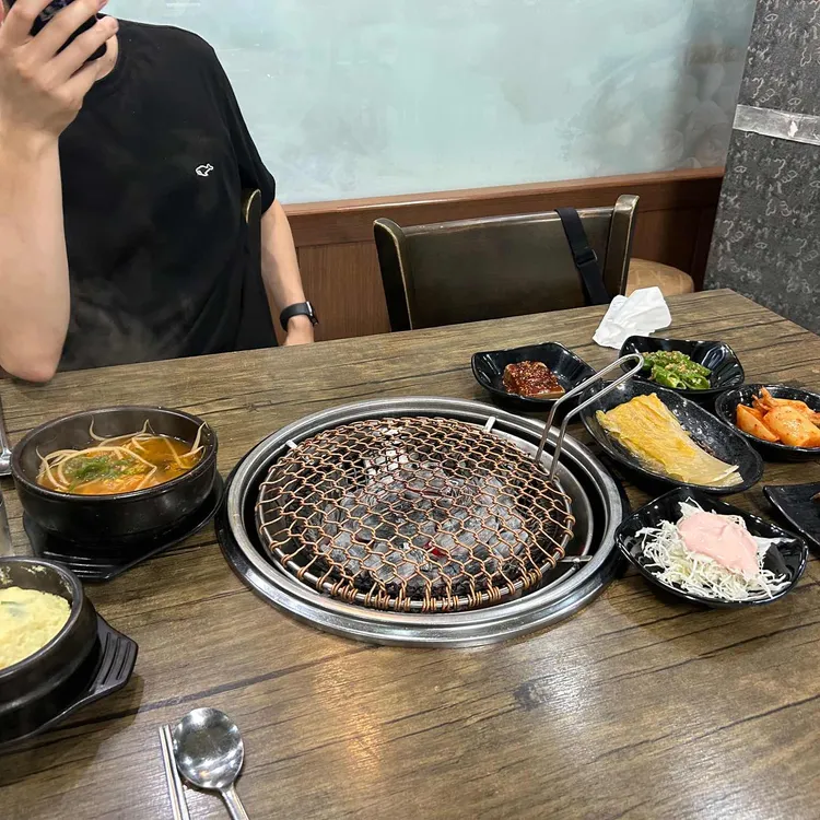 이쁜돼지 대표 사진