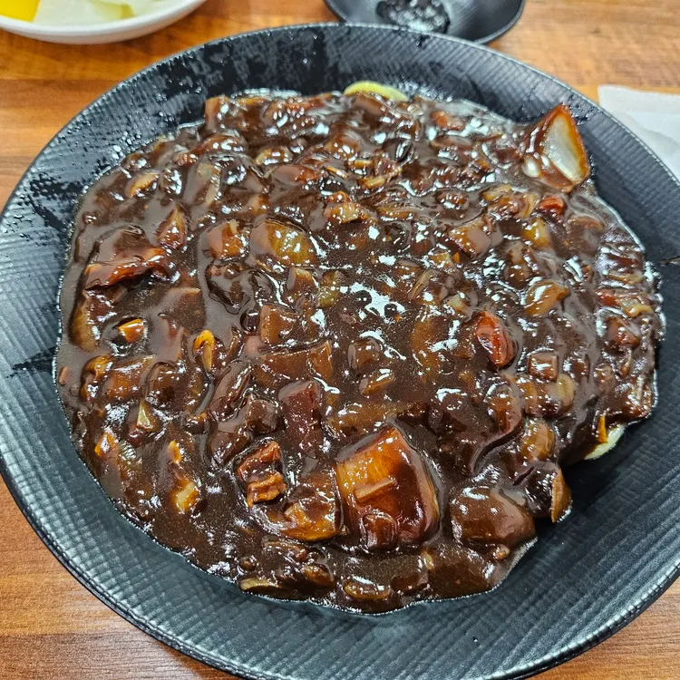 금용 대표 사진