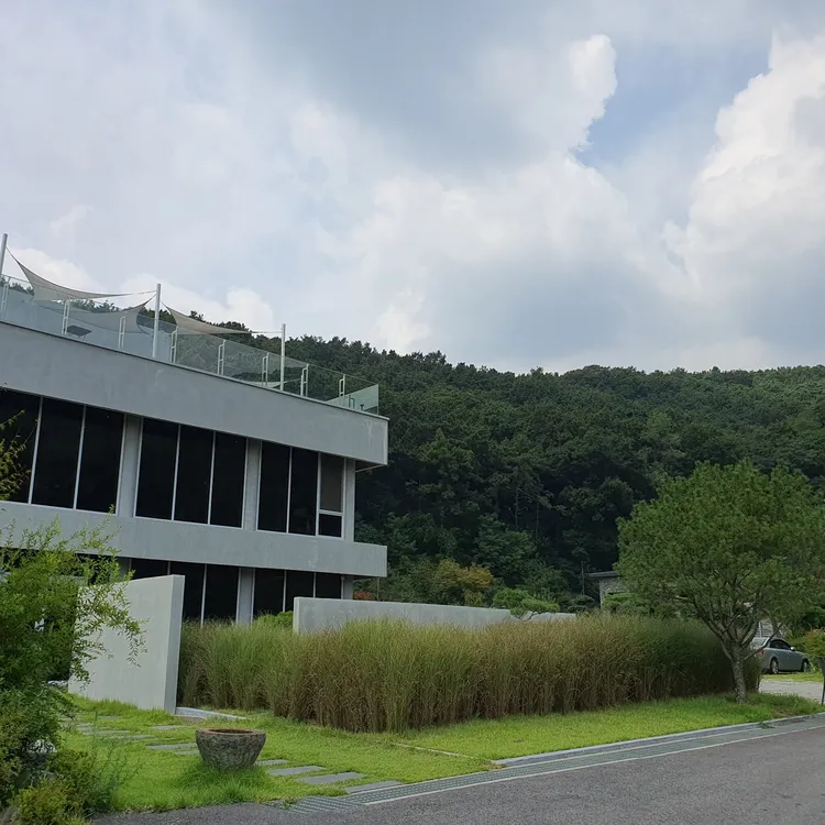 카페 나울 대표 사진