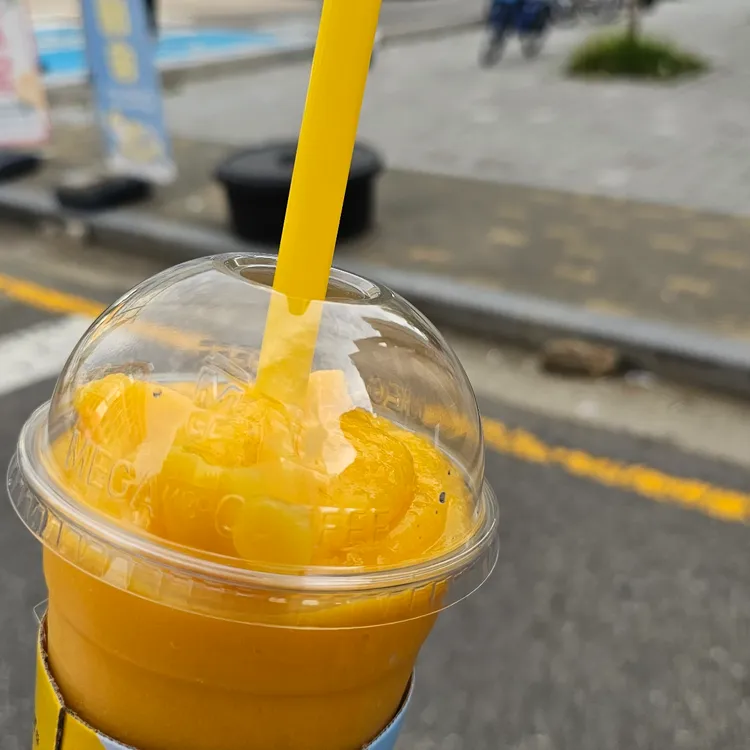 메가커피 대표 사진