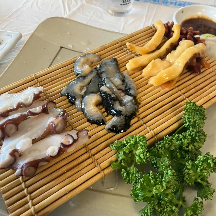 사천포구횟집 대표 사진