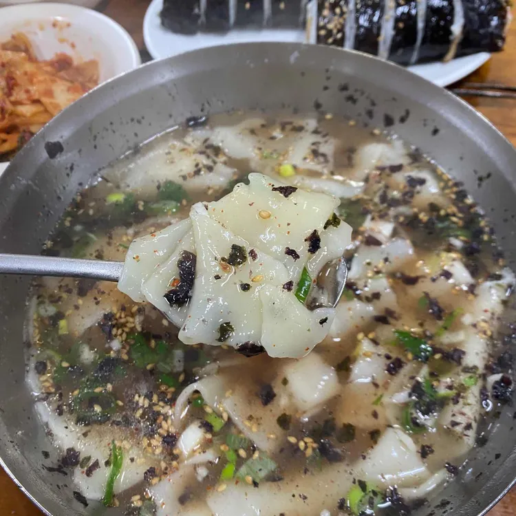 수정손칼국수 대표 사진