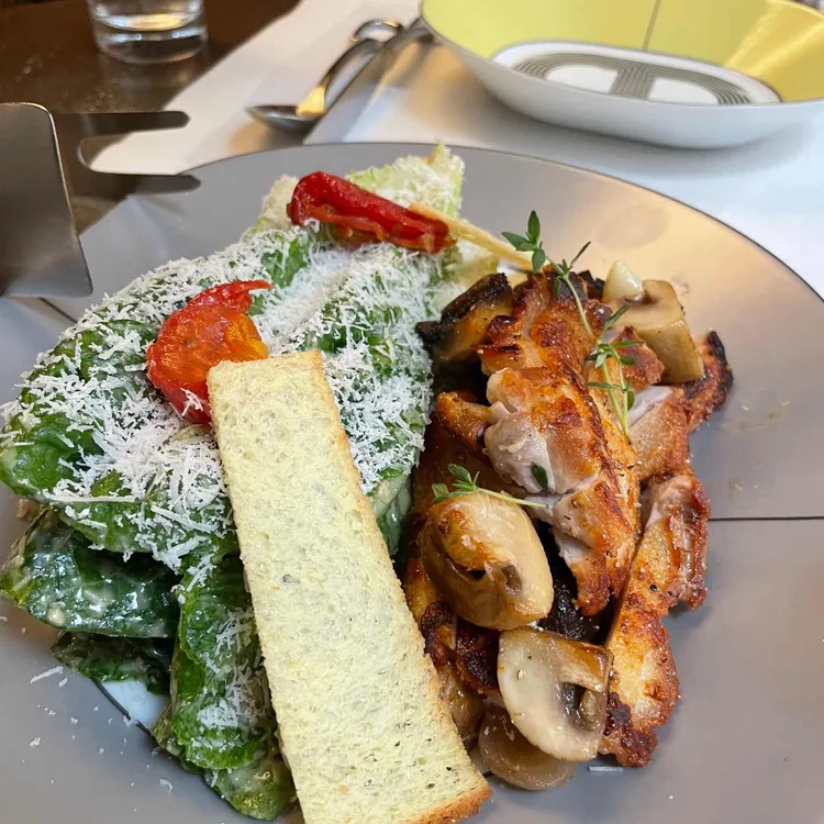 카페 마당 대표 사진