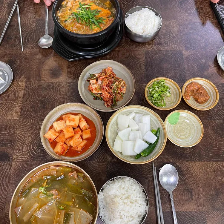 고향가마솥국밥 대표 사진