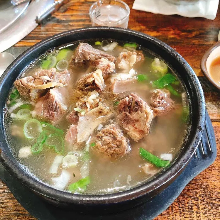 찬우물한우정육식당 대표 사진