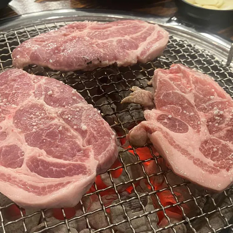 청담동 돼지갈비 생목살 대표 사진