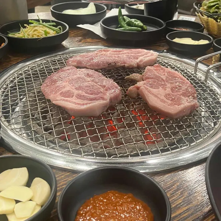 청담동 돼지갈비 생목살 대표 사진