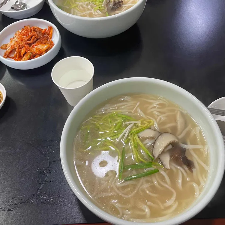 이조칼국수 대표 사진
