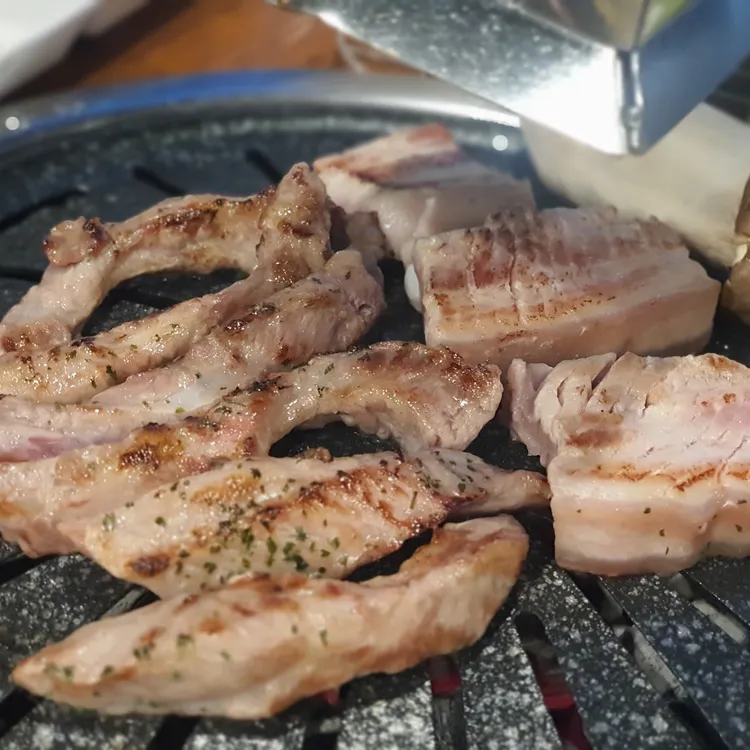 돈타작 대표 사진
