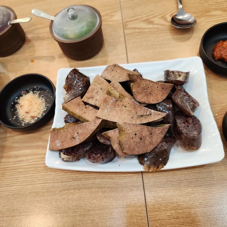 황가네 토종순대국 대표 사진