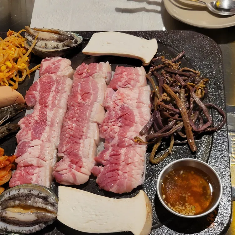 까만돈 대표 사진